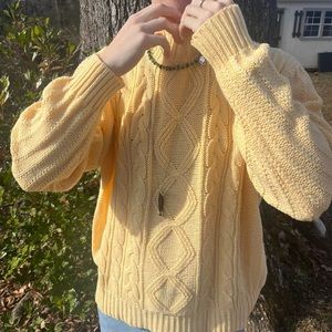 Hastings & Smith custardy cableknit sweater